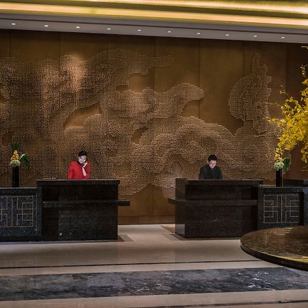 HUALUXE Yangjiang City Center, an IHG Hotel Bagian luar foto