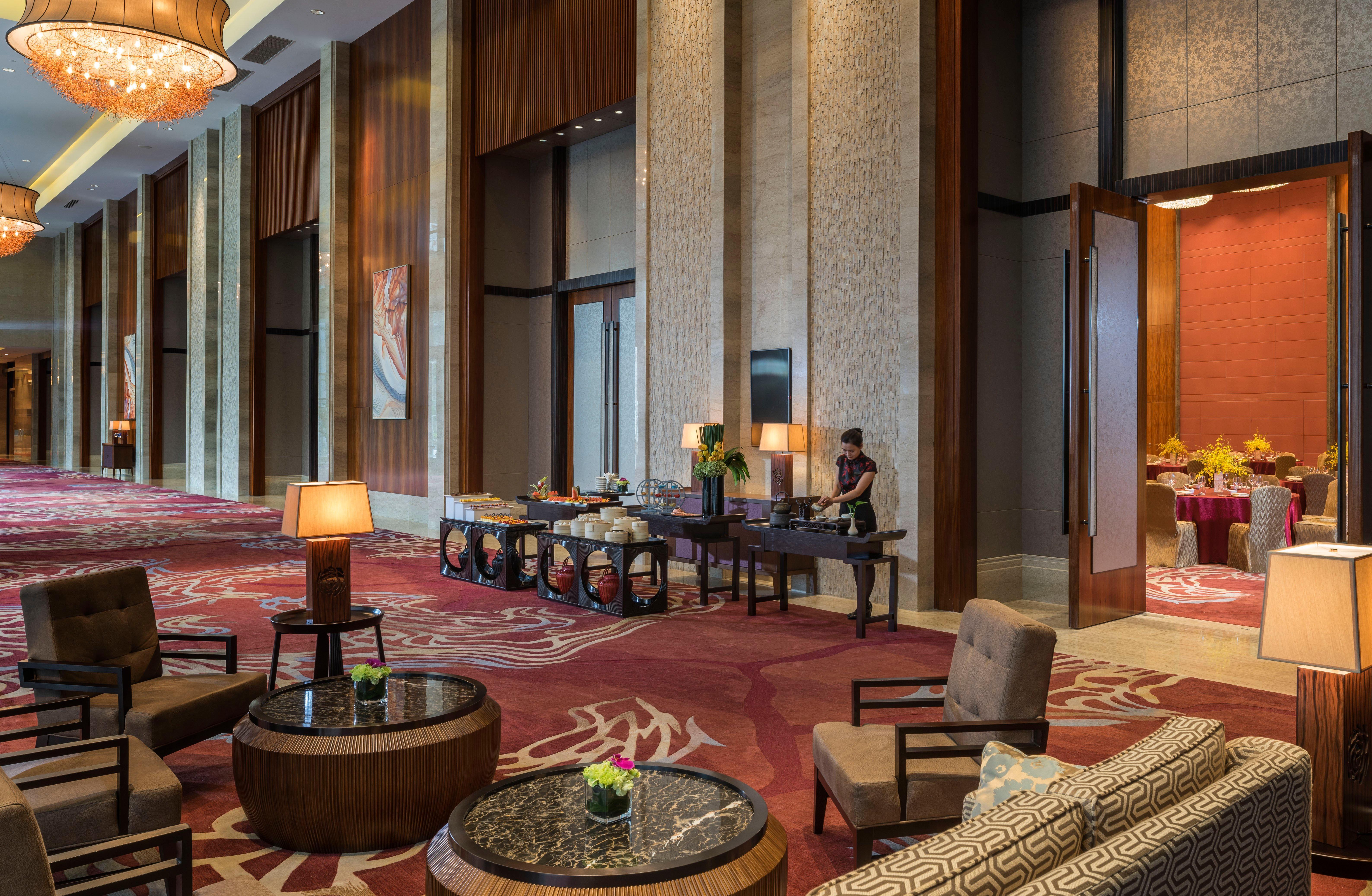HUALUXE Yangjiang City Center, an IHG Hotel Bagian luar foto