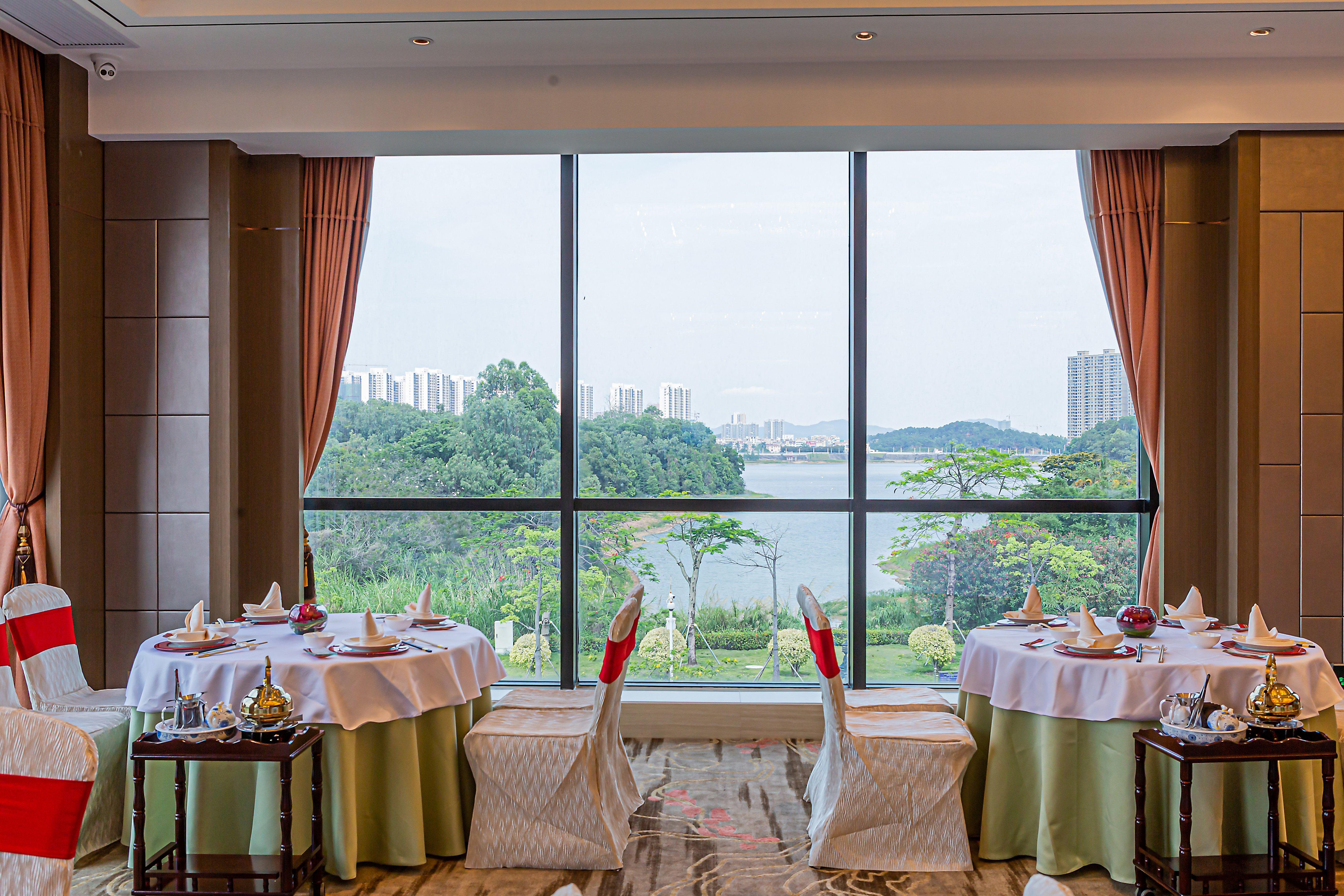 HUALUXE Yangjiang City Center, an IHG Hotel Bagian luar foto