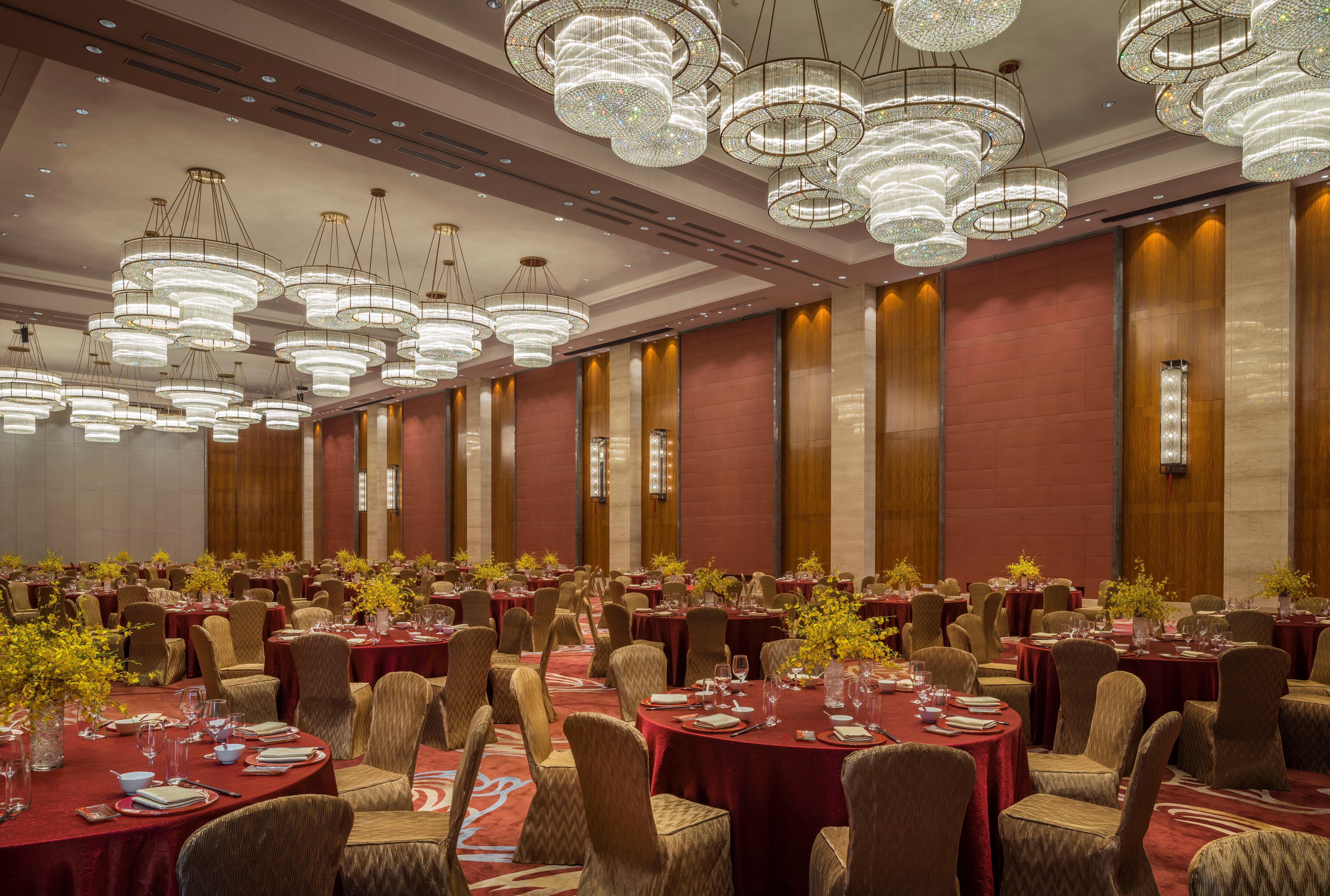 HUALUXE Yangjiang City Center, an IHG Hotel Bagian luar foto